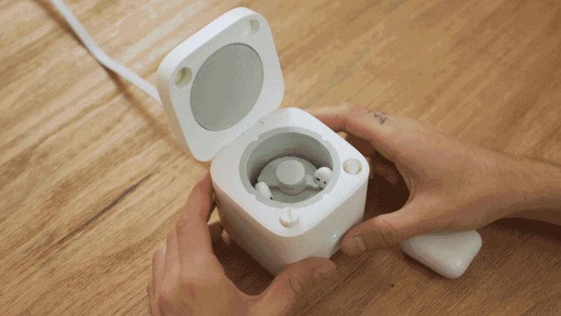 Una mini lavatrice per i tuoi auricolari TWS è ora una cosa su Kickstarter