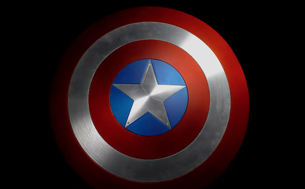 Lo scudo di Captain America dei Marvel Studios va all'asta in condizioni superbe