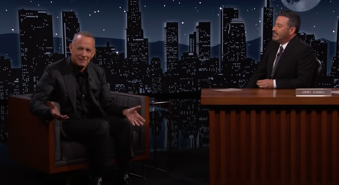 Tom Hanks spiega come ha rifiutato l'offerta di Jeff Bezos di andare nello spazio (VIDEO)