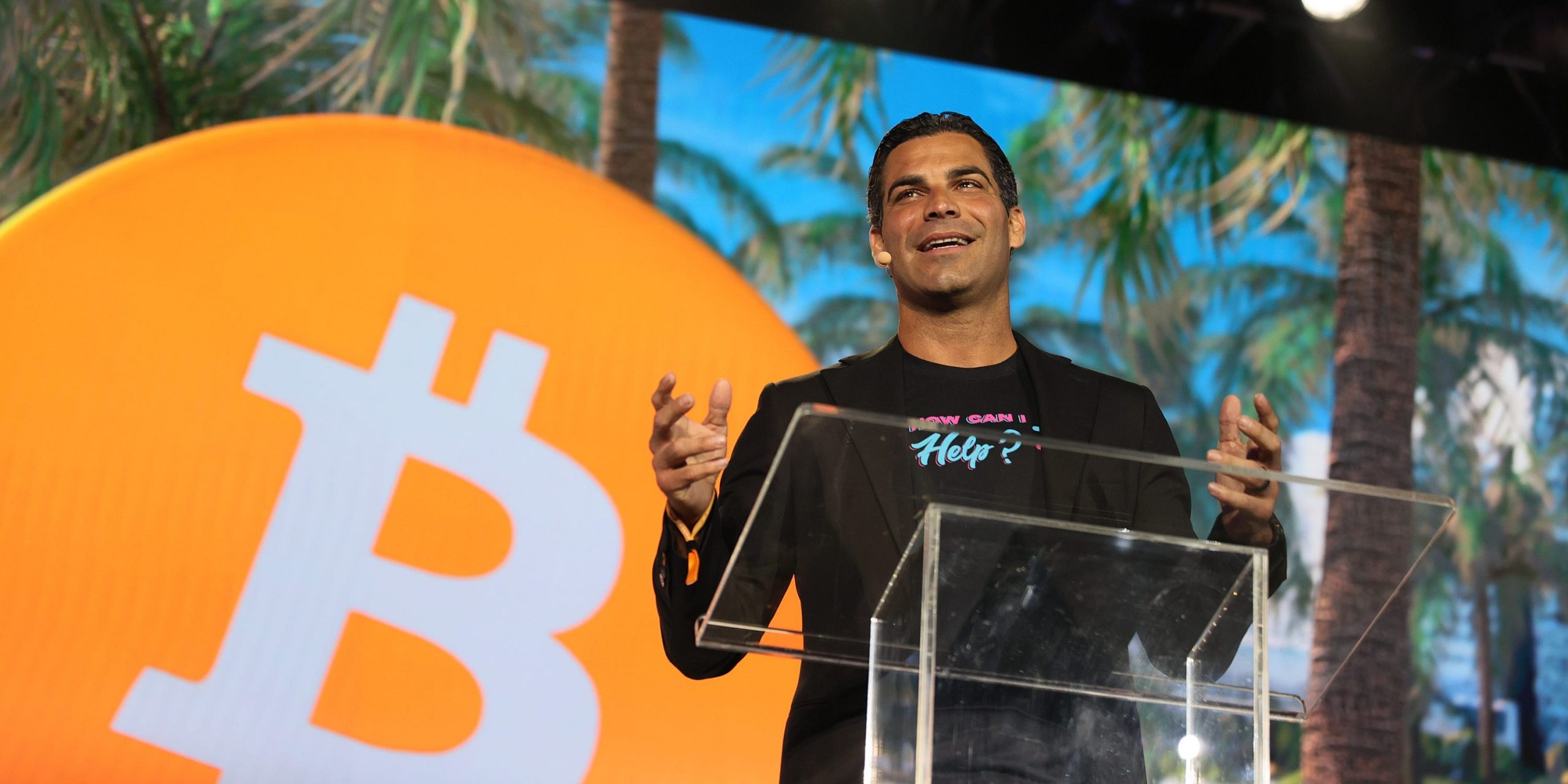 Il sindaco di Miami dice che prenderà il suo prossimo stipendio in bitcoin