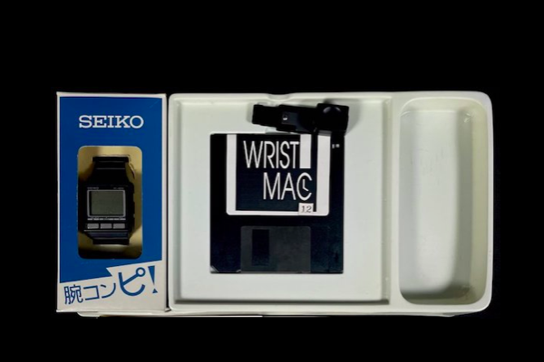Il primo "Apple Watch" del 1988 va all'asta, vale almeno $ 50.000