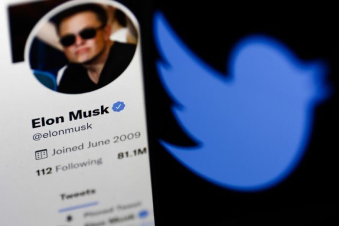 Elon Musk compra twitter