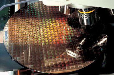 Ispezione chip semiconduttore tsmc 678x452