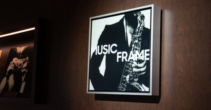 Il quadro che suona di Samsung: nasce Music Frame