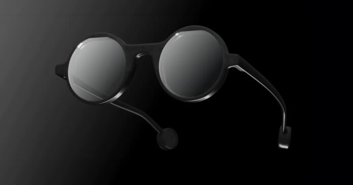 Gli occhiali del futuro hanno display integrati e parlano con ChatGPT