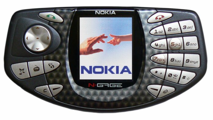 Nokia N-Gage: metà telefono, metà console, tutto un grande flop